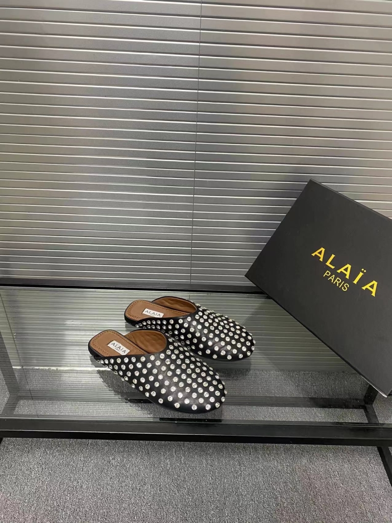Alaia Flat Shoes